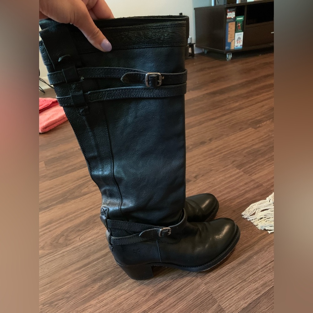 Frye knee-high boots with comfortable heels size 7